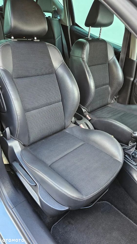 Peugeot 207 Outdoor 1.6 - 36