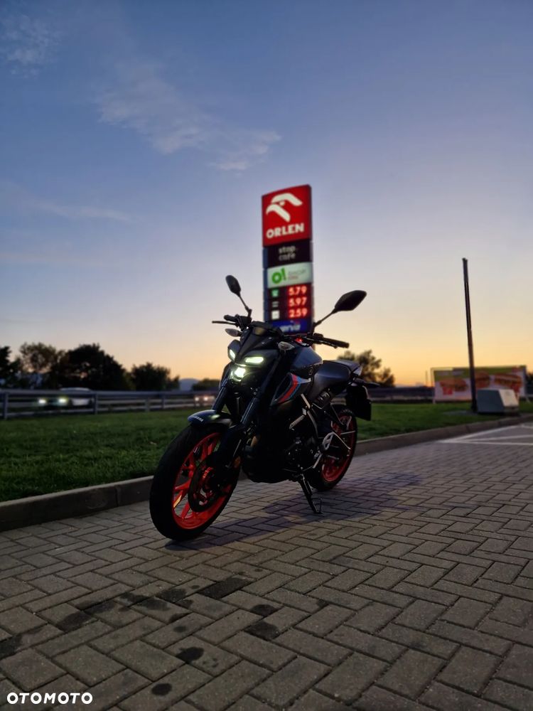 Yamaha MT - 1