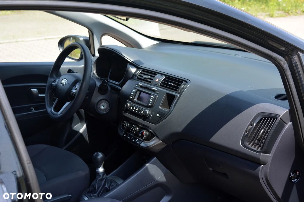 Kia Rio 1.2 Edition 7 - 9