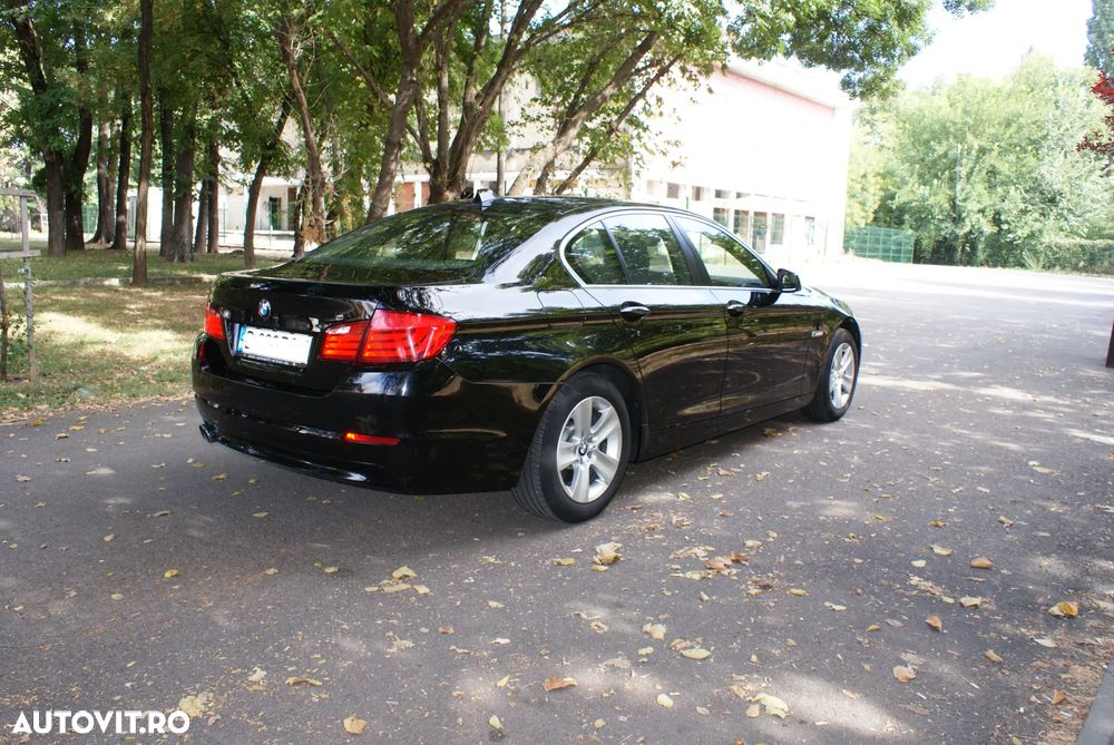 BMW Seria 5 520d Efficient Dynamics Edition - 2