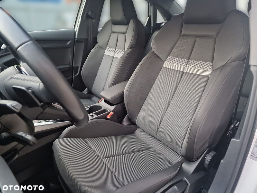 Audi A3 Limousine 30 TFSI mHEV S tronic - 11