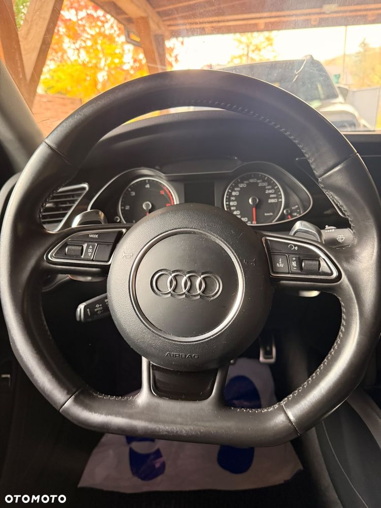 Audi A4 Limousine - 12