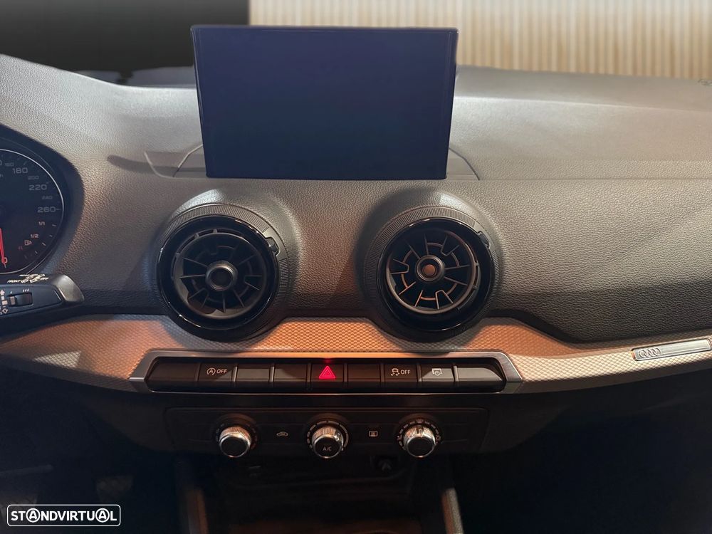 Audi Q2 1.6 TDI - 9