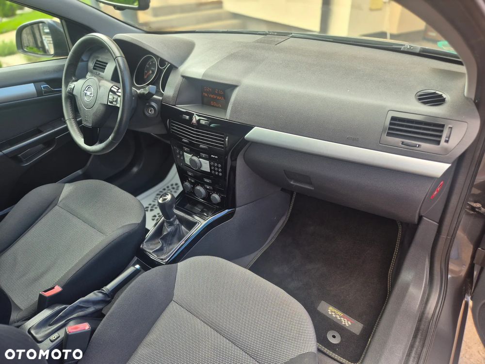 Opel Astra 1.6 Innovation 110 Jahre - 21