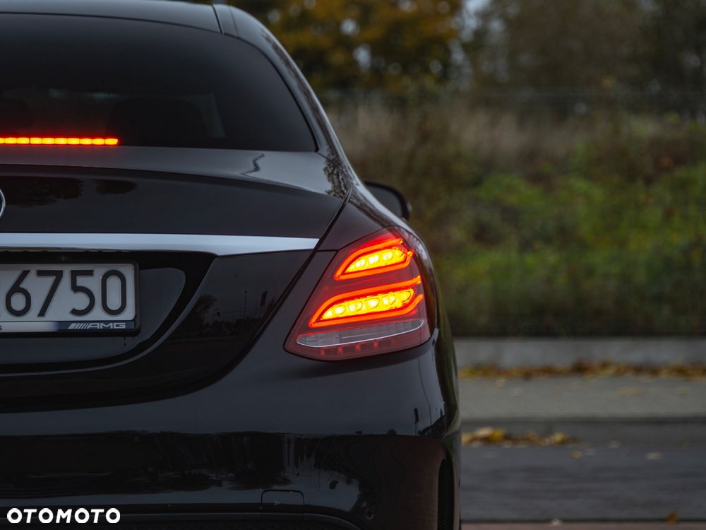 Mercedes-Benz Klasa C 250 9G-TRONIC - 5