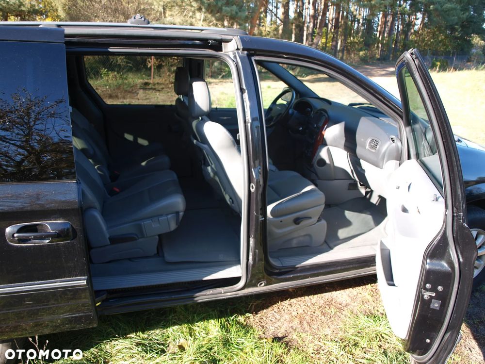 Chrysler Grand Voyager 2.8 CRD Automatik Limited - 12