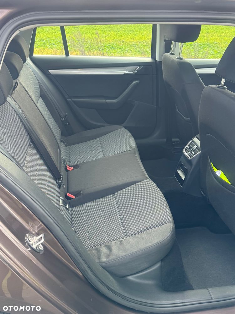 Skoda Octavia Combi 1.2 TSI Elegance - 26