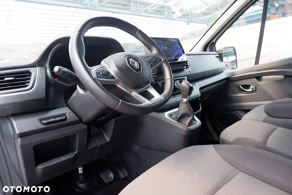 Renault Trafic 2.0 dCi EDC - 13