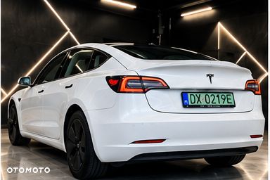 Tesla Model 3 Standard Range Plus - 5