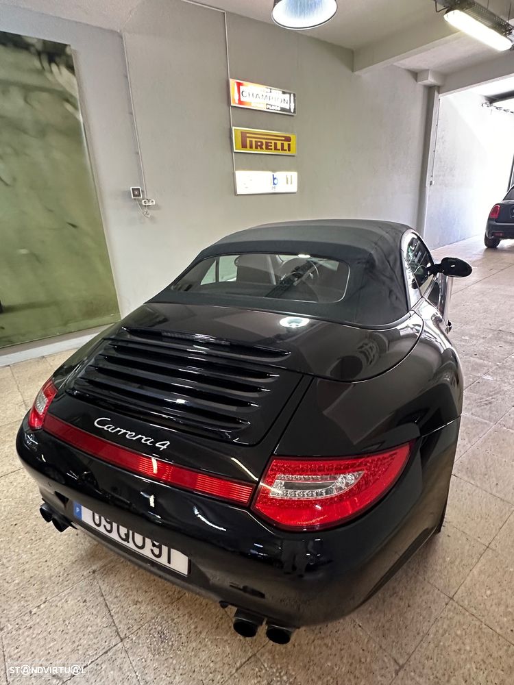 Porsche 911 (997) Carrera 4 Cabriolet PDK - 16