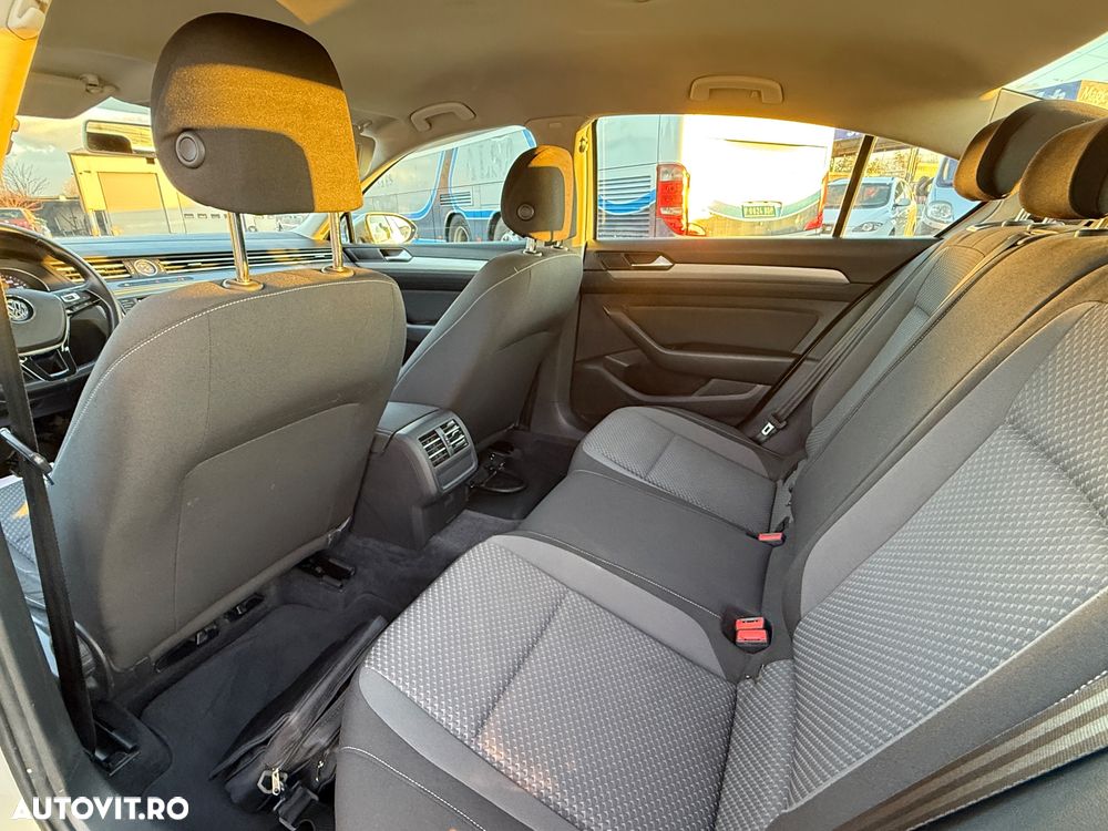 Volkswagen Passat Variant 1.6 TDI (BlueMotion Technology) Comfortline - 8