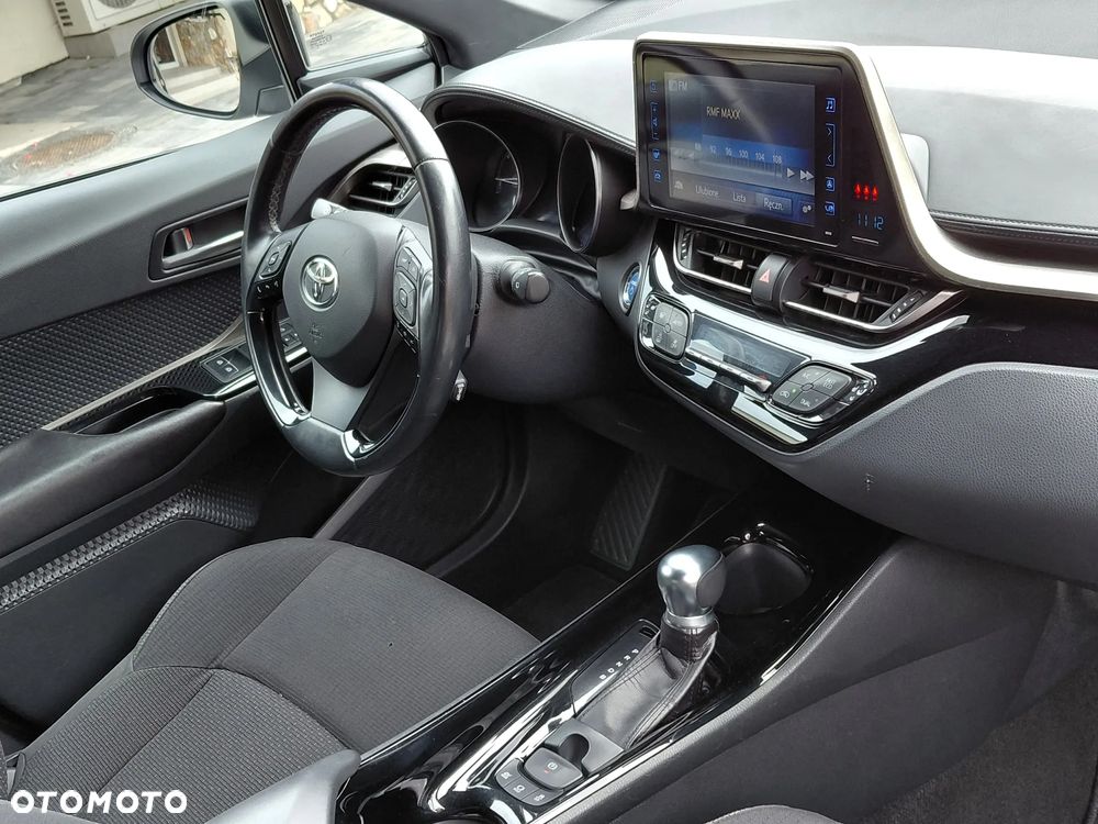 Toyota C-HR Business-Edition - 28