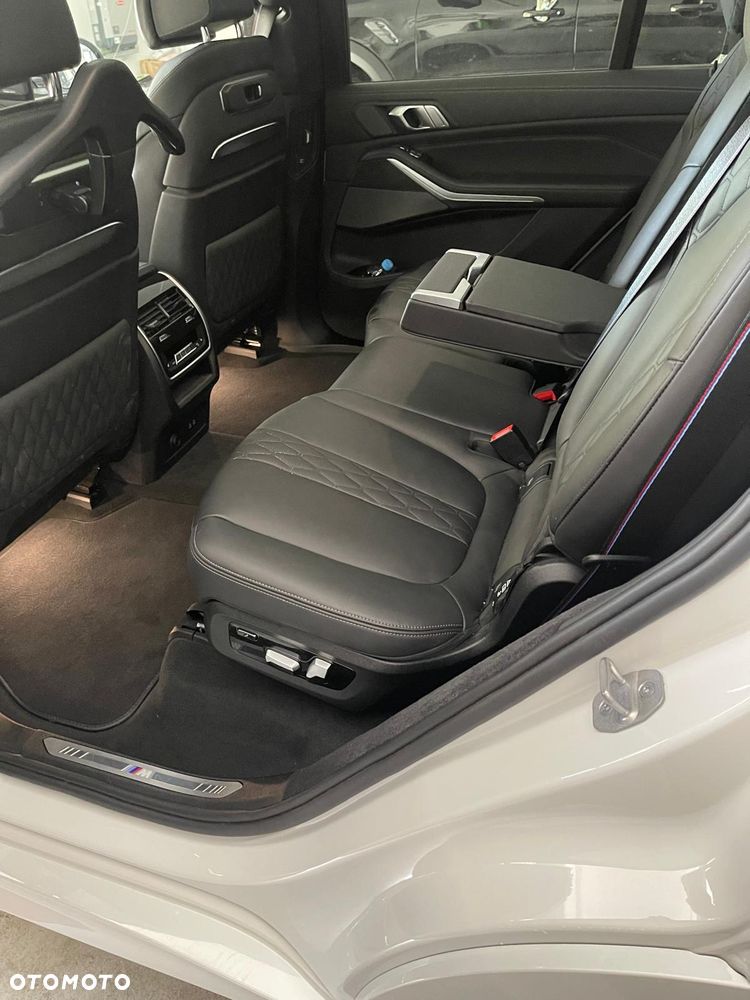 BMW X7 M60i xDrive mHEV sport - 7