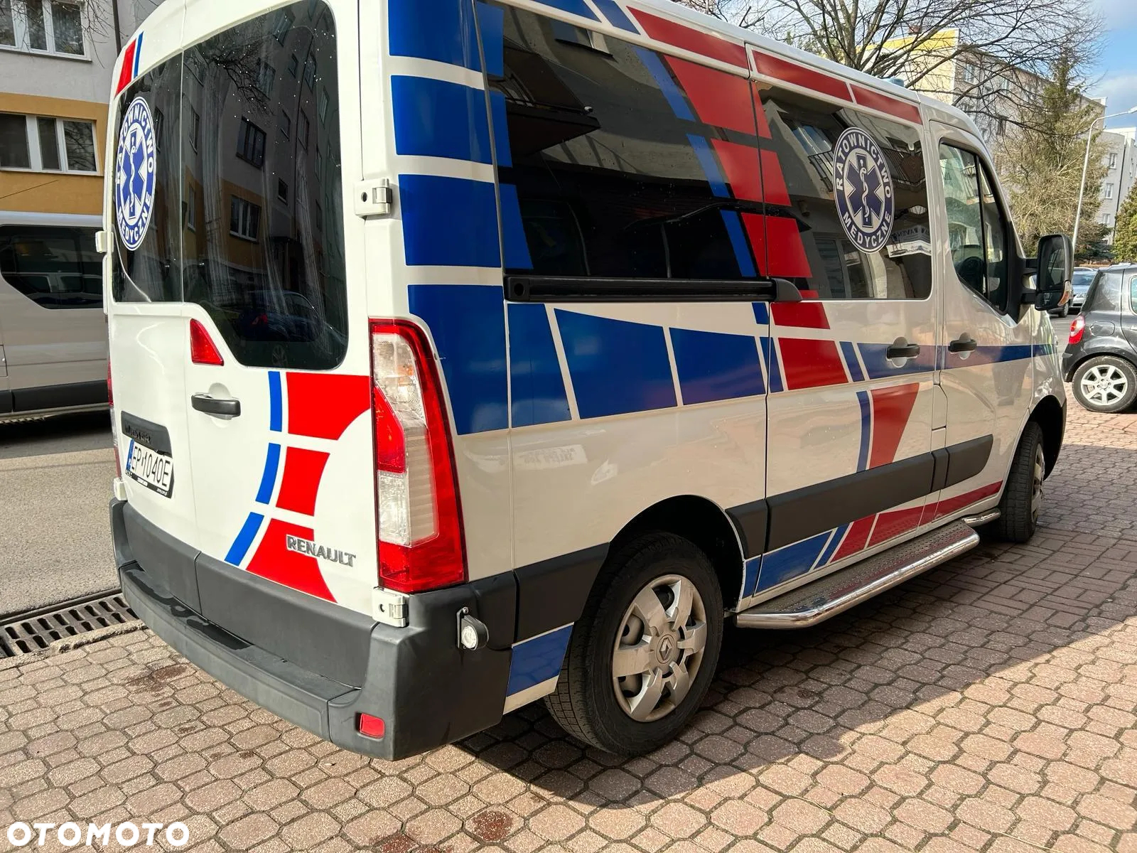 Renault Master Karetka Ambulans - 7