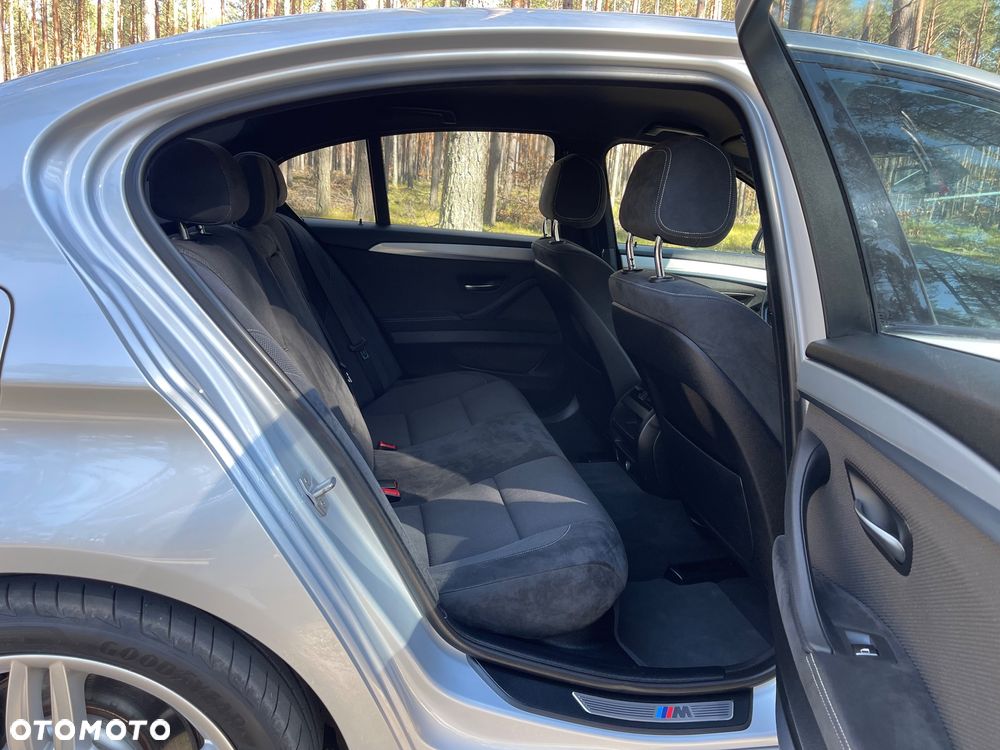 BMW Seria 5 520i M Sport Edition - 12