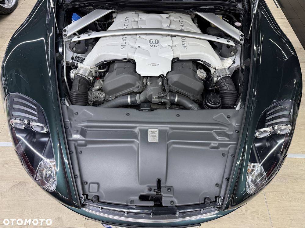 Aston Martin DBS Touchtronic - 15