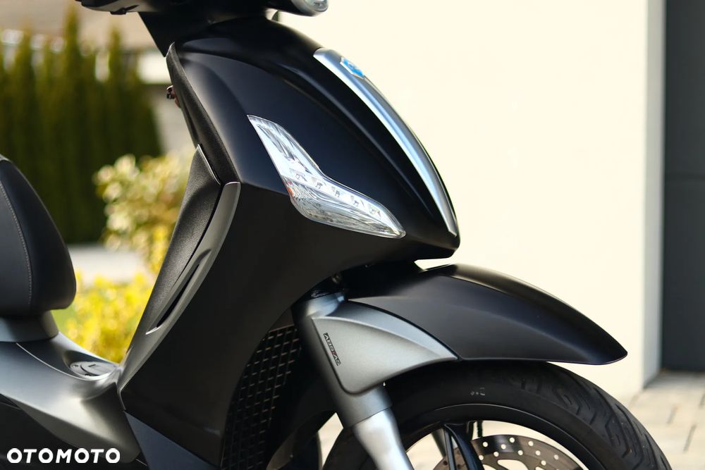 Piaggio Beverly - 8