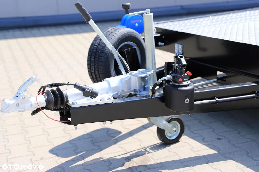 Inny Balhanger TRIMAXLIFT 3560 6x2.1 Uchylna hydraulicznie Zintegrowane podjazdy DMC 3500kg Full LED - 3