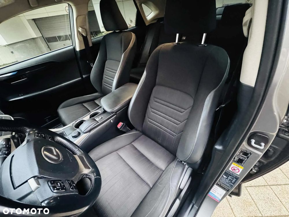 Lexus NX 300h Elite 2WD - 35