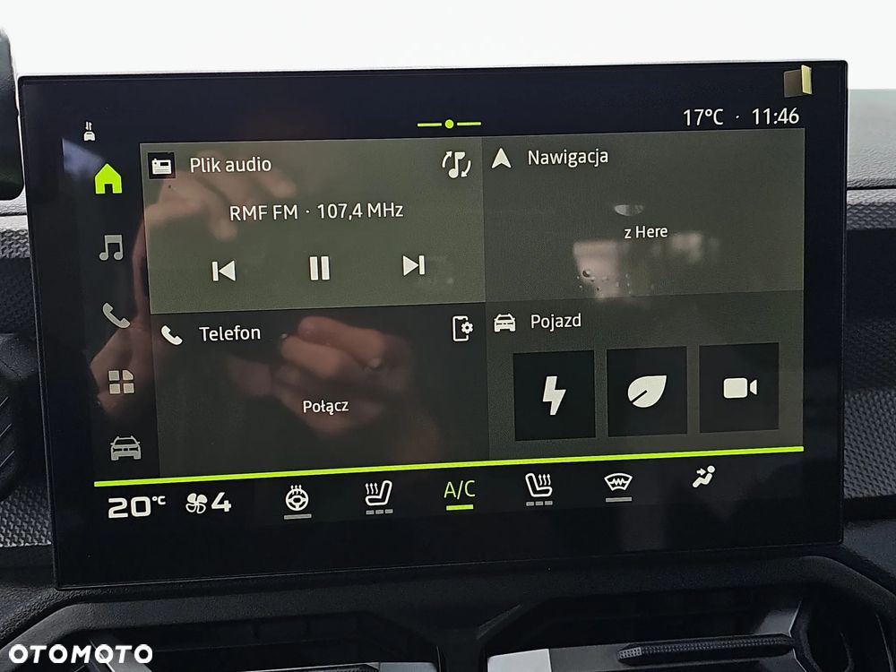 Dacia Duster 1.8 Full Hybrid 155 Journey MMT - 19