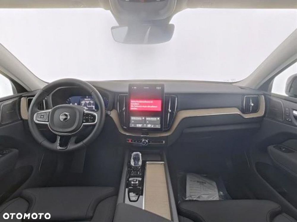 Volvo XC 60 2025