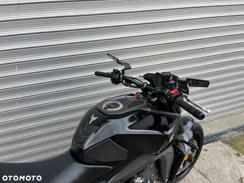 Yamaha MT - 24