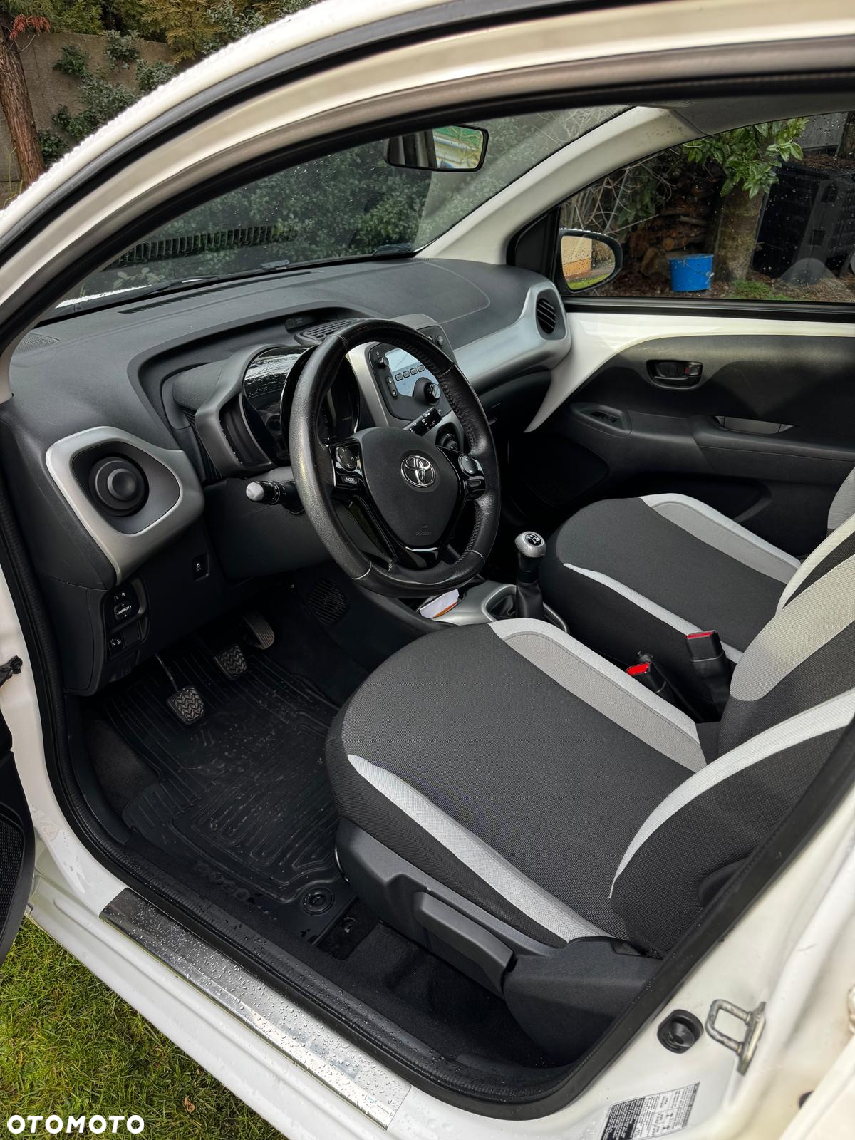 Toyota Aygo 1.0 VVT-i Sprint EU6 - 10