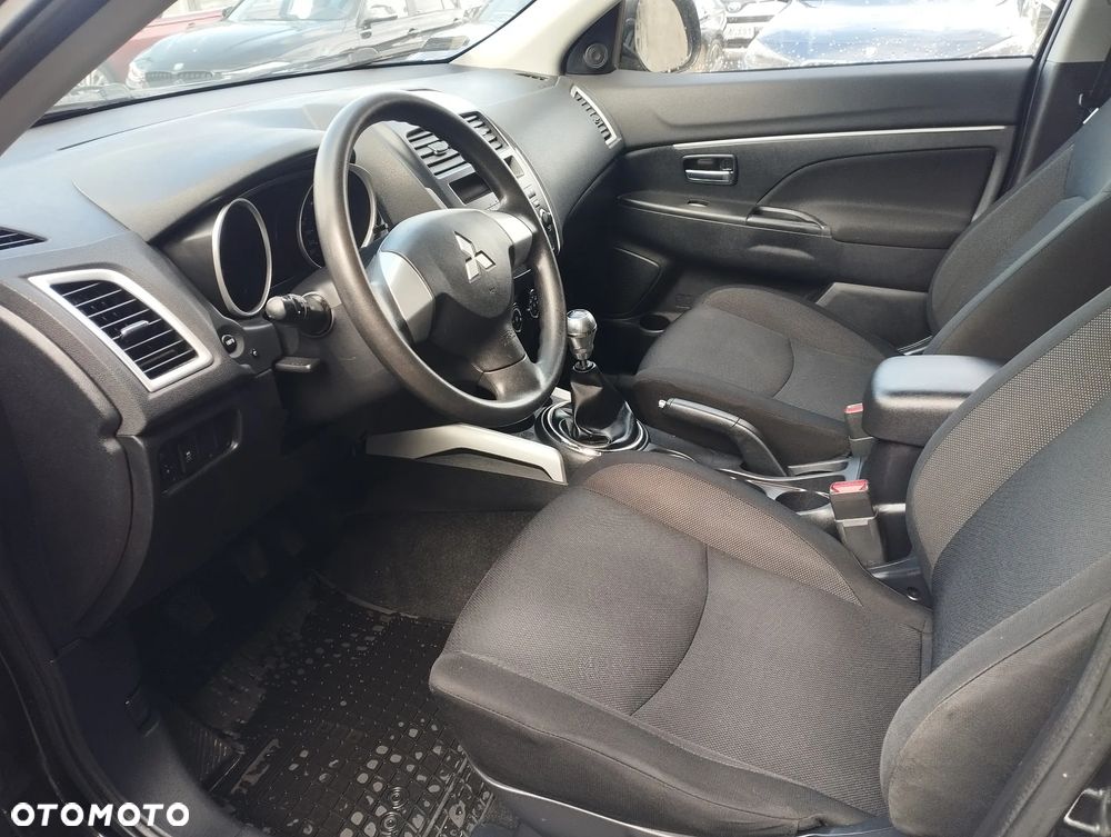 Mitsubishi ASX 1.6 Inform - 8