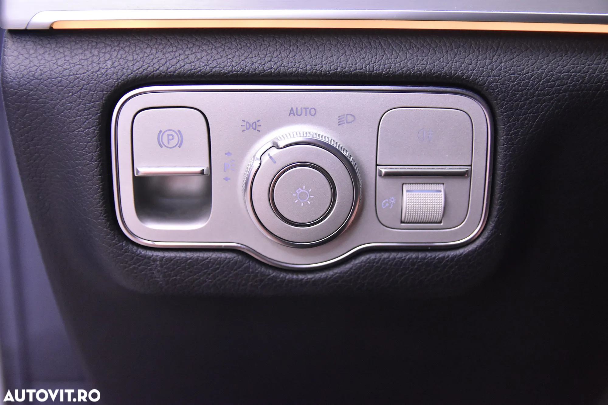 Mercedes-Benz GLE 300 d 4MATIC - 16