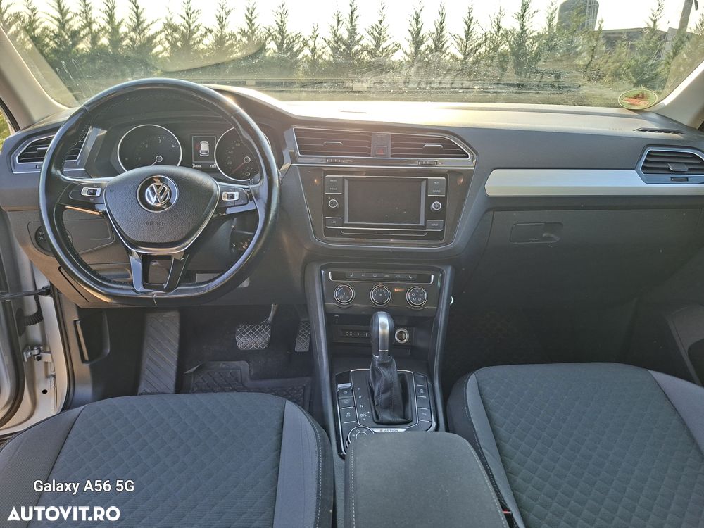 Volkswagen Tiguan - 9