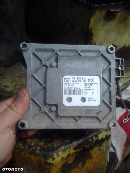 STEROWNIK SILNIKA OPEL VECTRA 1.8 Z18XER 55355631 - 1