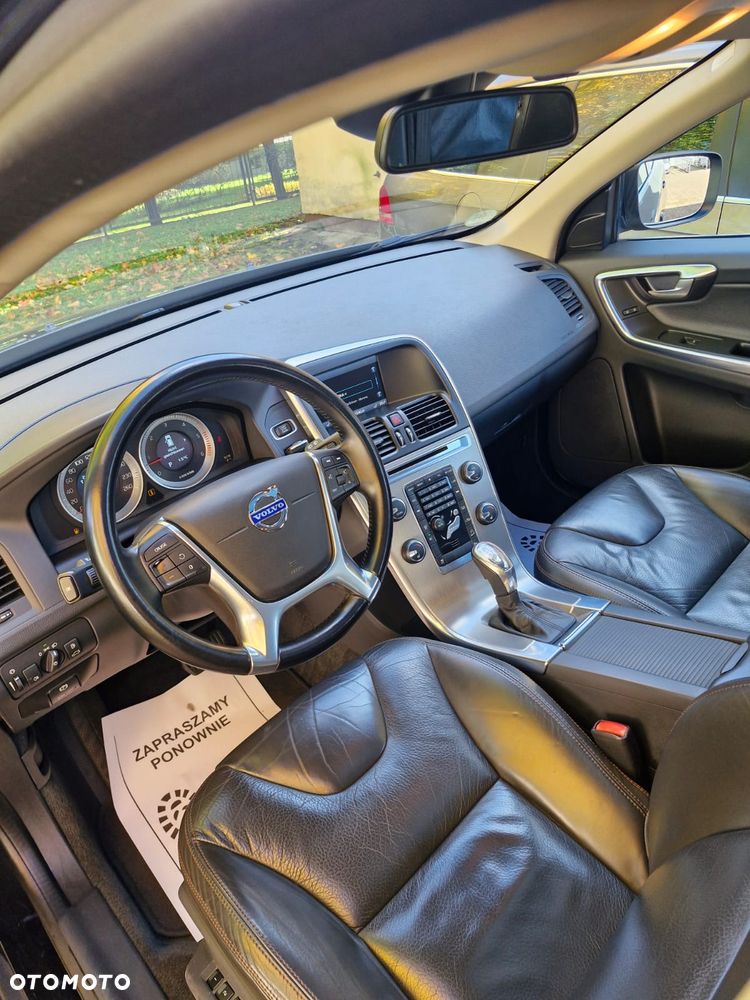 Volvo XC 60 2.4D AWD Summum - 18