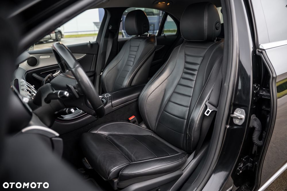 Mercedes-Benz Klasa E - 24