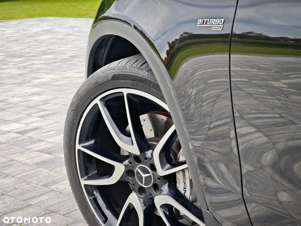 Mercedes-Benz GLC - 13