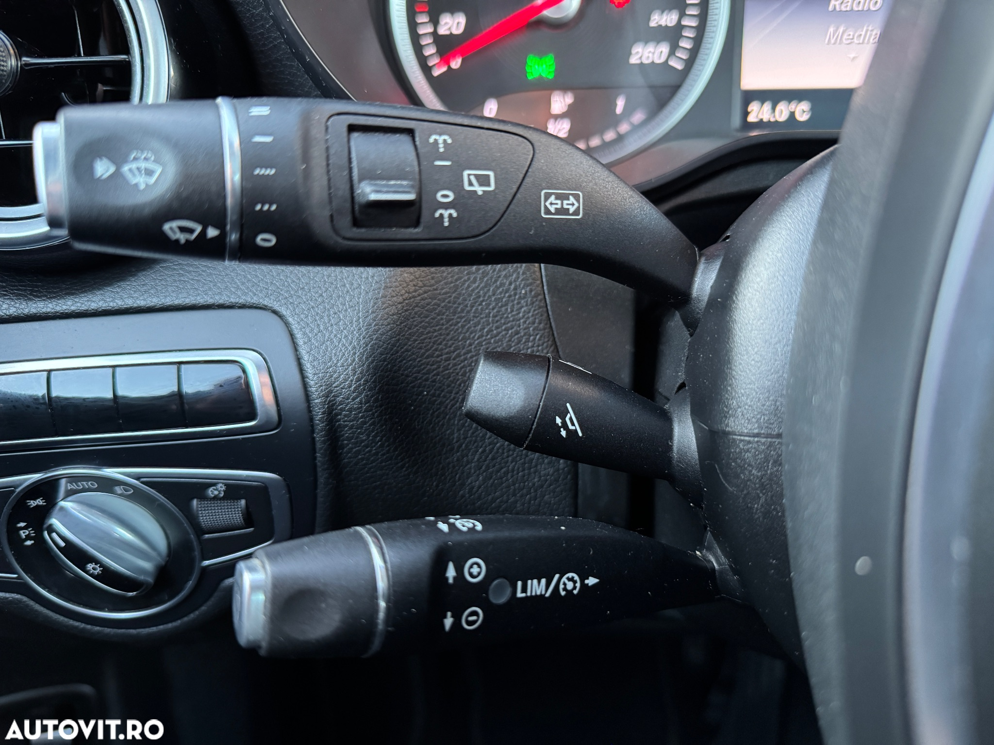 Mercedes-Benz GLC 220 d 4Matic 9G-TRONIC Exclusive - 31