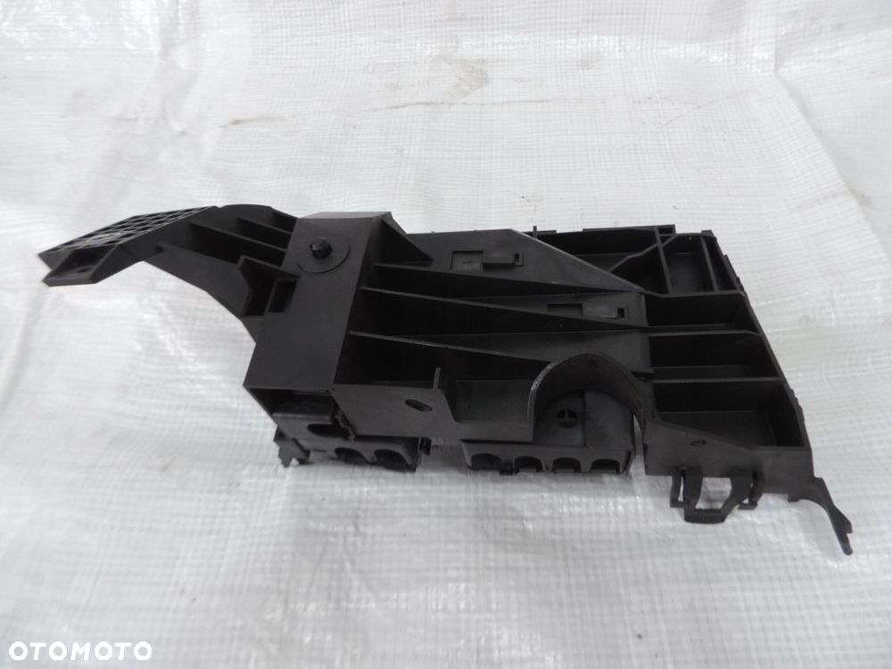 FORD MONDEO MK5 MOCOWANIE SKRZYNKI BEZPIECZNIKÓW DG9T-14A301-AD - 4