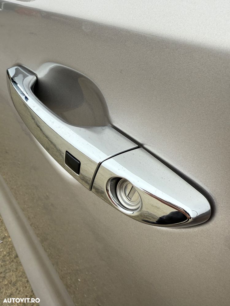 Hyundai Tucson 2.0 CRDI 4WD Automatik Advantage - 11