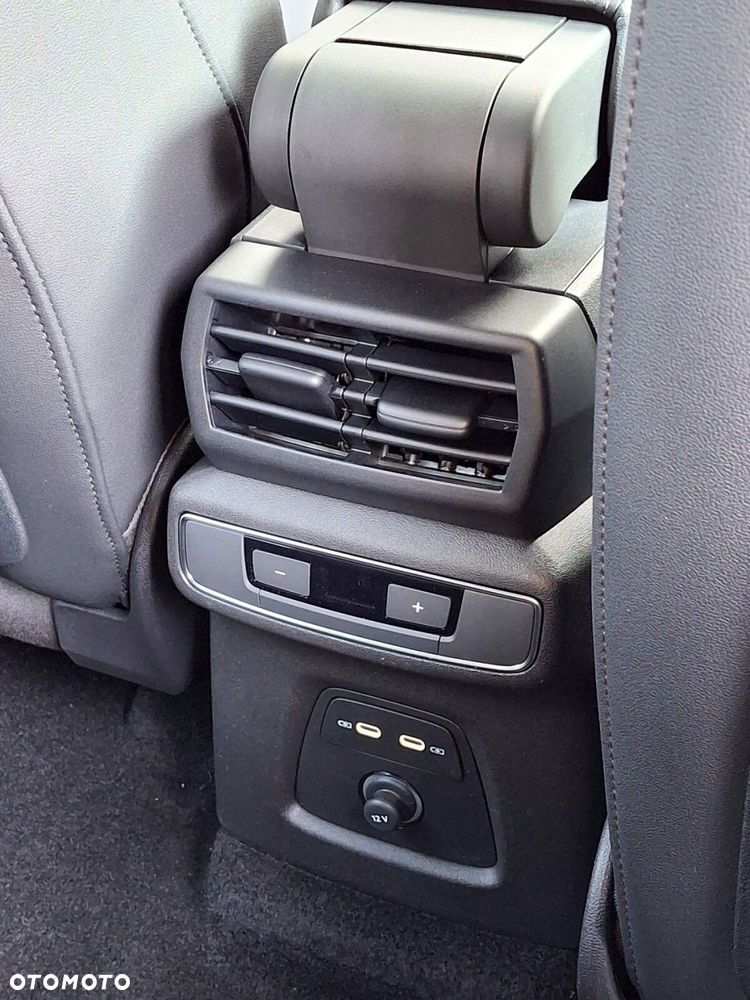 Audi Q4 e-tron - 24