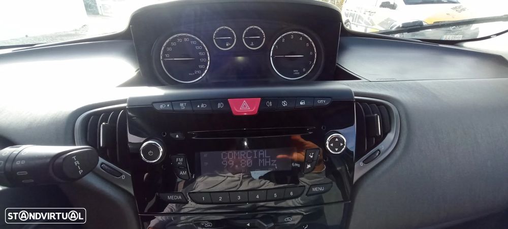 Lancia Ypsilon 1.2 S&S Gold - 8