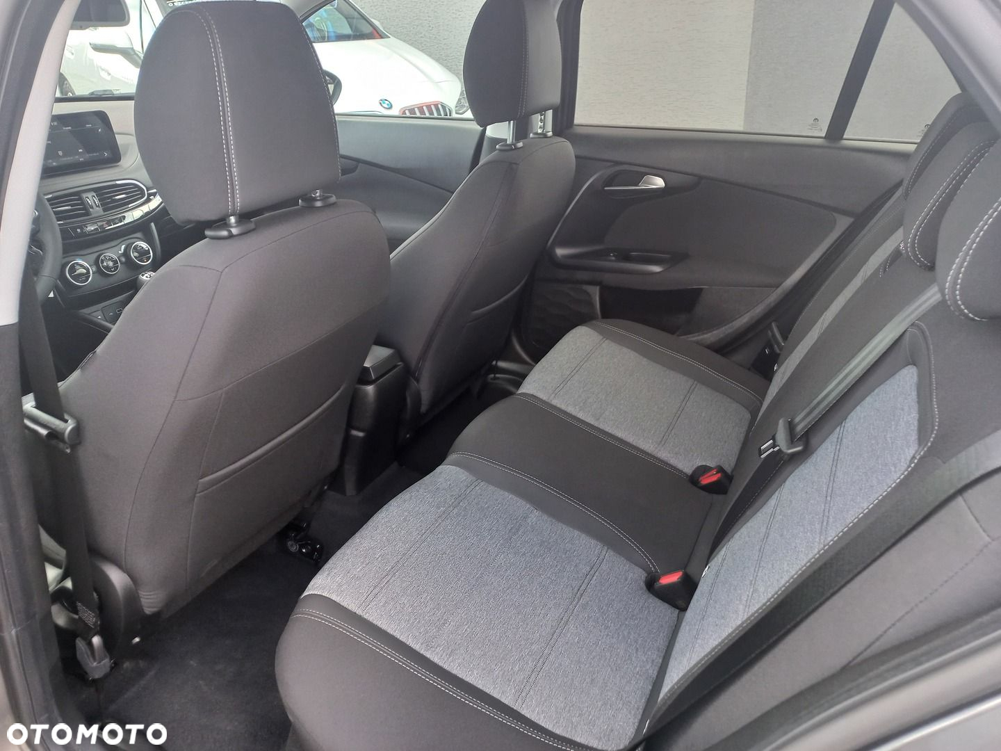 Fiat Tipo 1.0 T3 Cross - 10