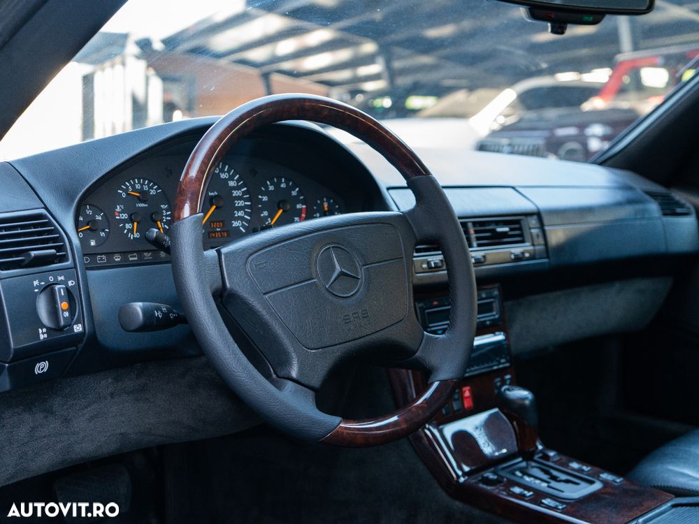 Mercedes-Benz SL - 21