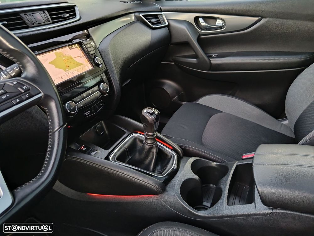 Nissan Qashqai 1.5 dCi Tekna Premium - 27