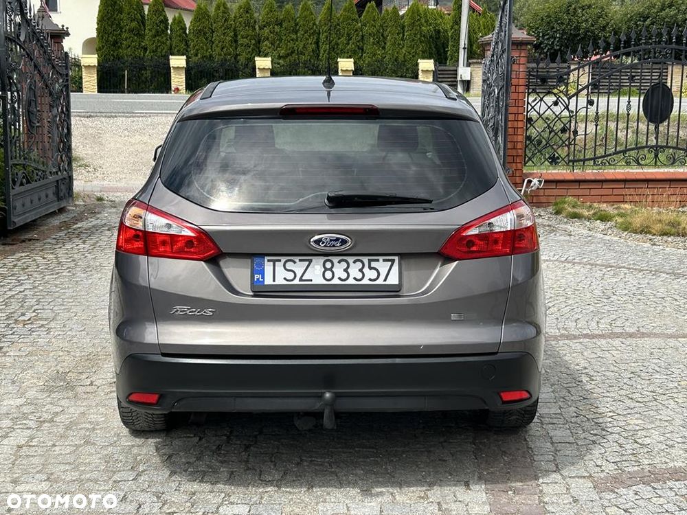 Ford Focus - 8