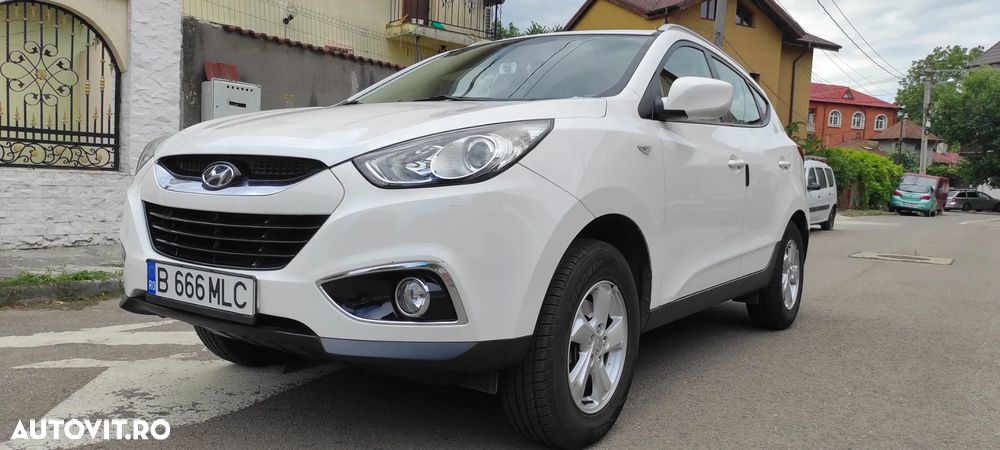 Hyundai Tucson - 1