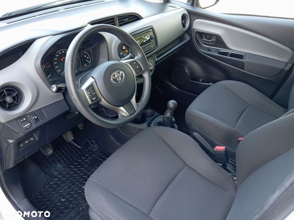 Toyota Yaris 1.0 Active - 10