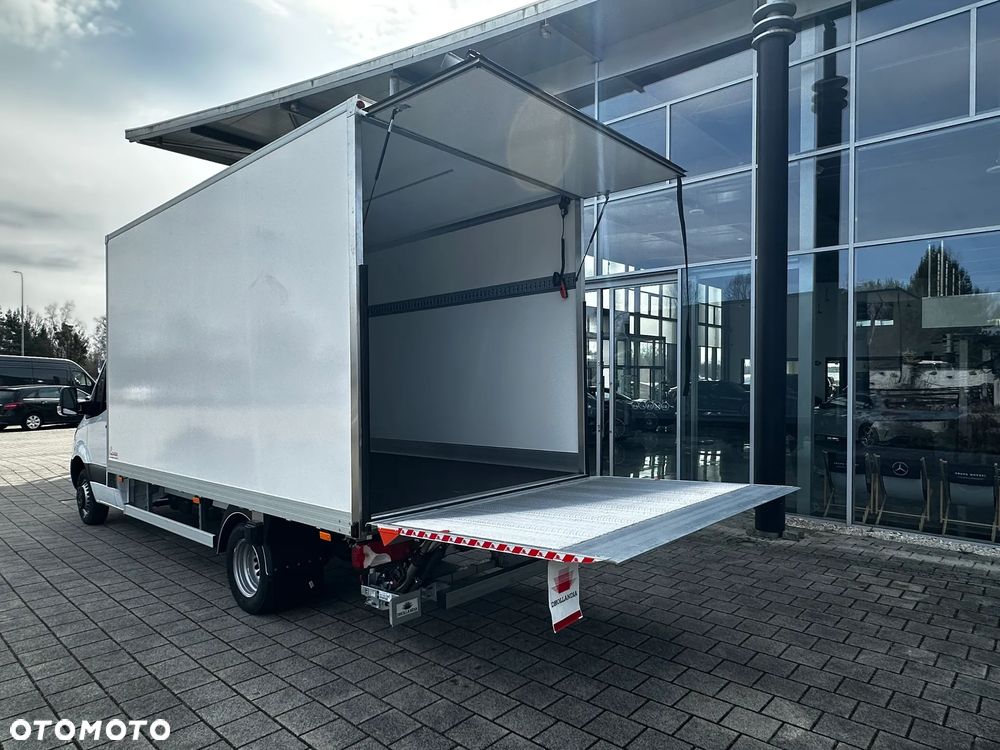 Mercedes-Benz Sprinter - 29