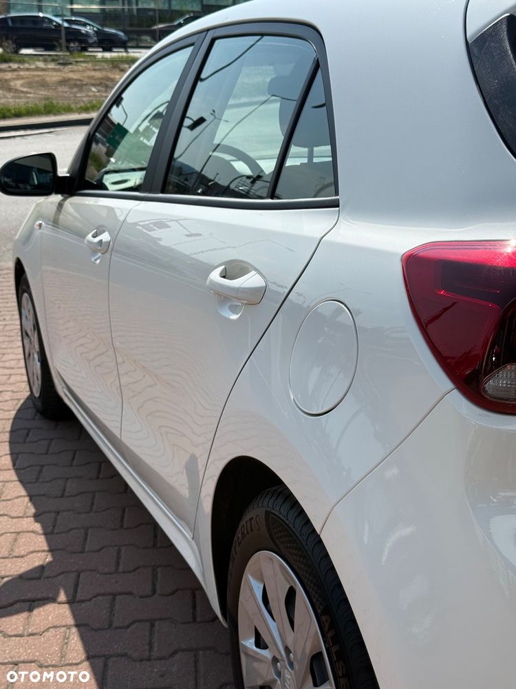 Kia Rio 1.4 M - 16