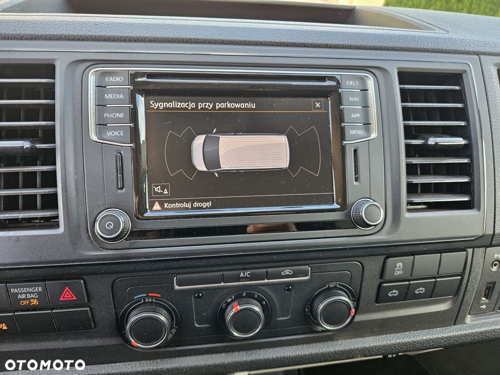 Volkswagen Transporter Caravelle Kurz Comfortline - 22