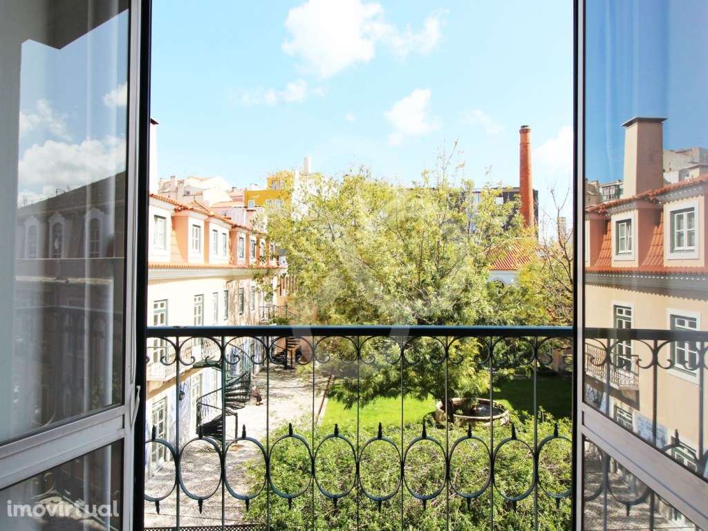 Apartamento T3 remodelado ao Chiado e Santos ao IADE e ISEG em Lisboa - Grande imagem: 5/23