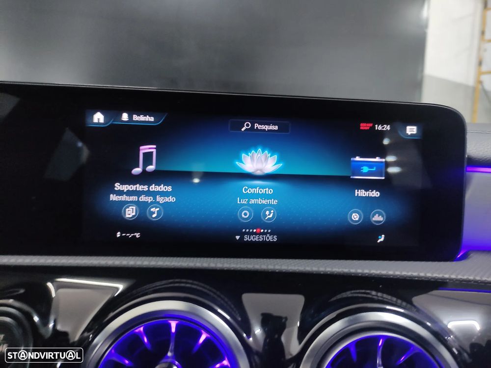 Mercedes-Benz CLA 250 e Shooting Brake AMG Line - 13